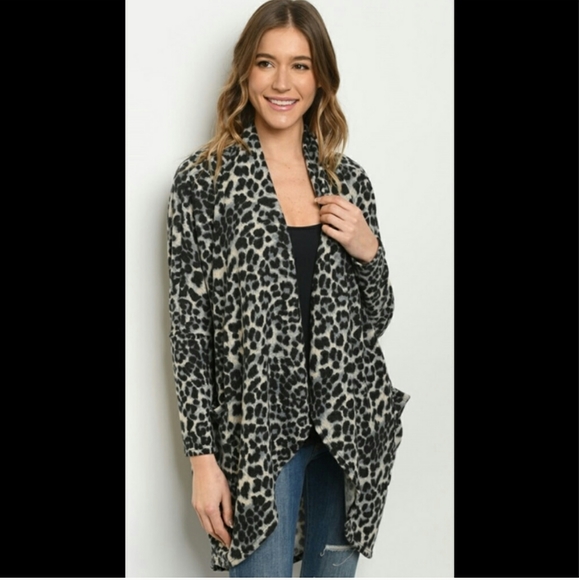 Sweet Claire animal print cardigan black, gray Medium - Picture 1 of 5